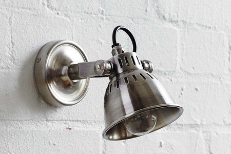 Retro wall lights – classic midcentury and industrial designs