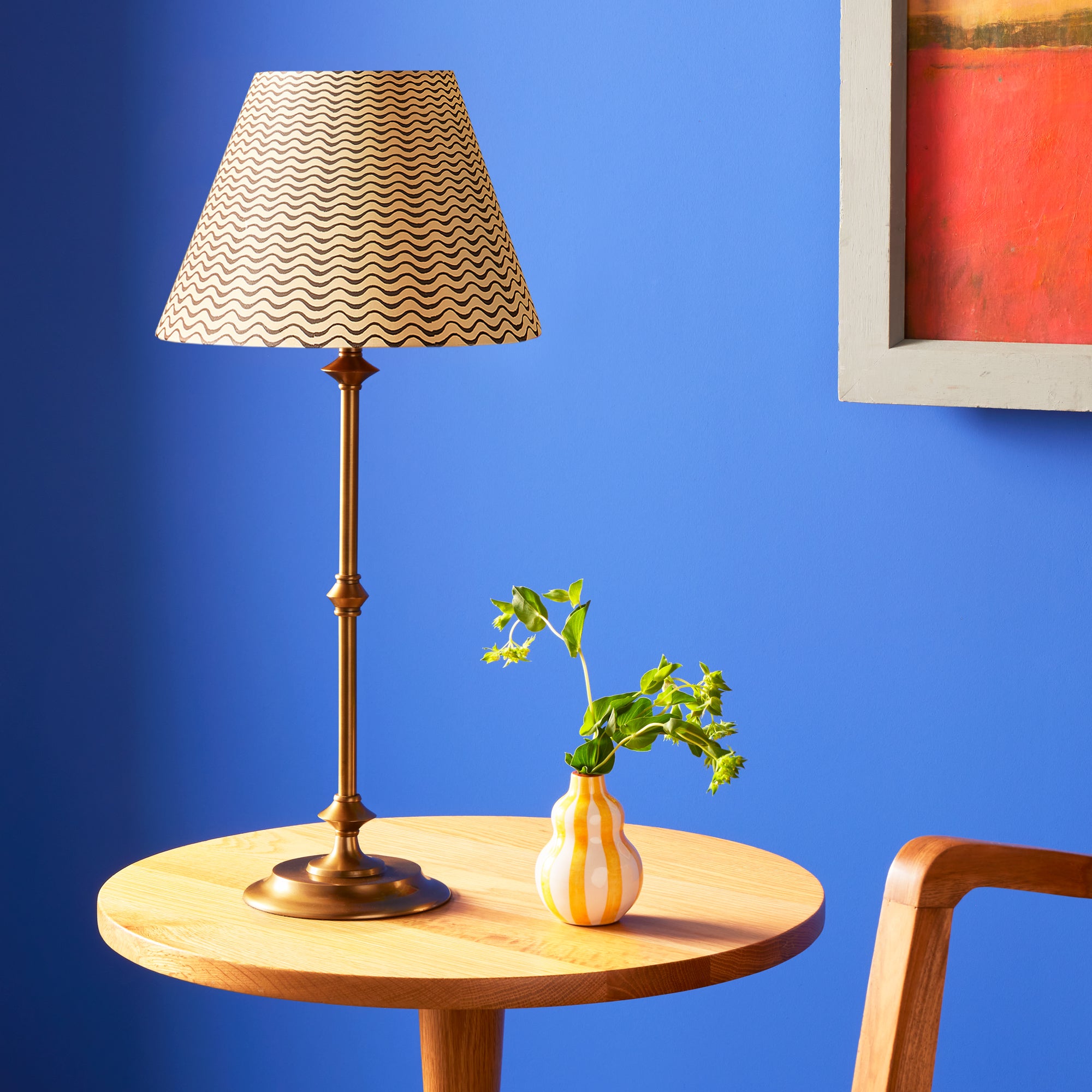 Trindle wholeselling table lamp in brass